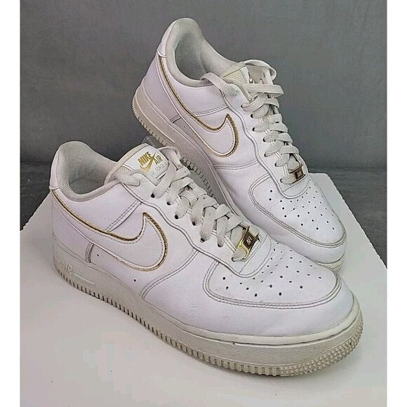 Nike Air Force 1 Women's Size 9.5 Low Icon Clash Sneaker White Metallic Gold - Picture 1 of 15